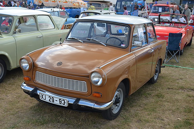 File:Trabant (7907763830).jpg