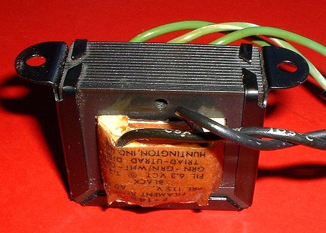 Transformador 220 A 125v