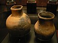 Paire de grandes jarres (silos ?). Site d'Uenohara, Kirishima, Kagoshima, Jōmon Archaïque, v. 5500.