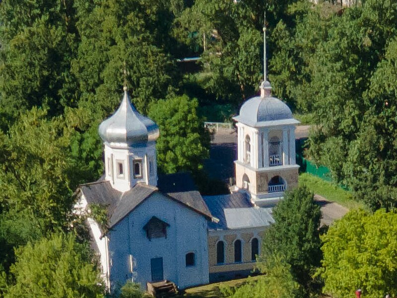 Файл:VN Victory Monument aerial (cropped) Троицкая церковь.jpg