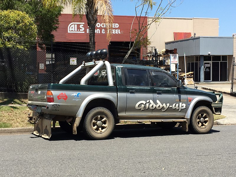 File:Vehicle in Queensland for Outback 02.JPG