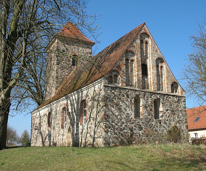 File:Vielitz church SE.jpg