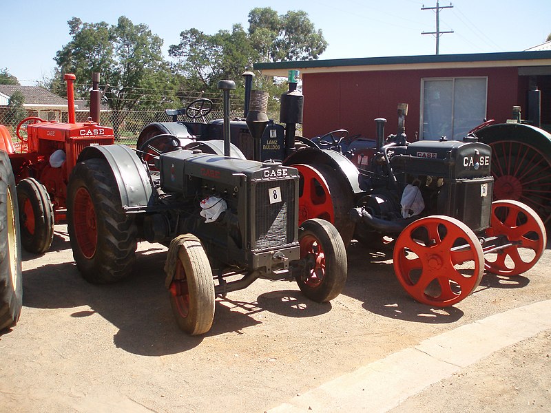 File:Vintage Case tractors (5042829666).jpg