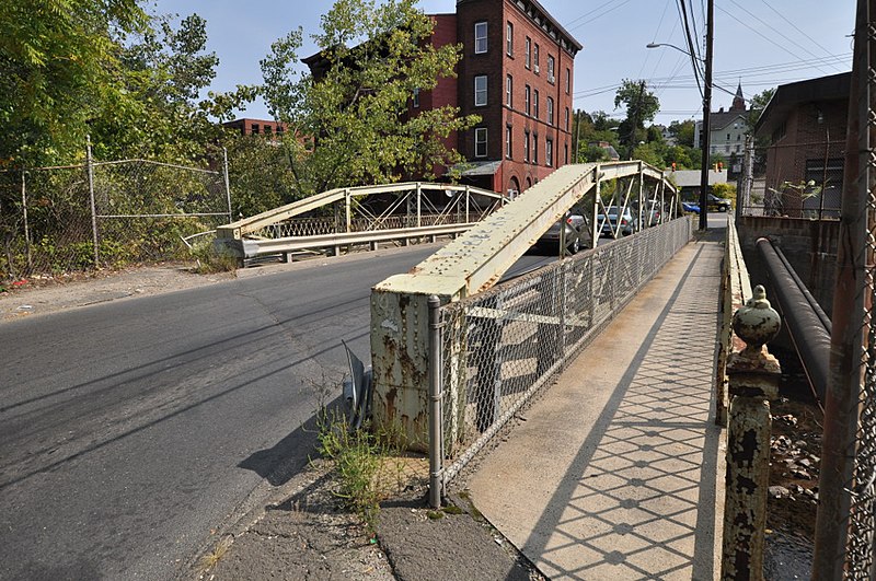 File:WaterburyCT WashingtonAvenueBridge.jpg