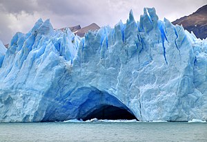 153 - Glacier Perito Moreno - Grotte glaciaire - Janvier 2010.jpg
