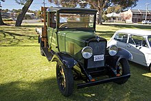 1929 Chevrolet truck 1929 Chevrolet LQ Series flat bed truck (1).jpg