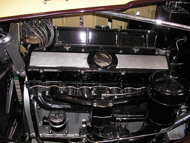 File:1931Cadillac370AcoupeV12-engine.jpg