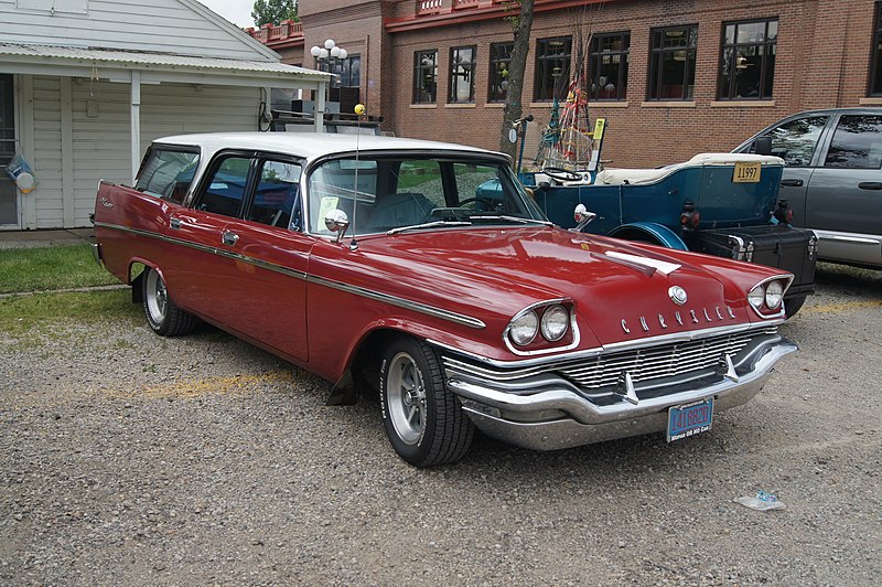 File:1957 Chrysler Windsor Town & Country (18405221773).jpg