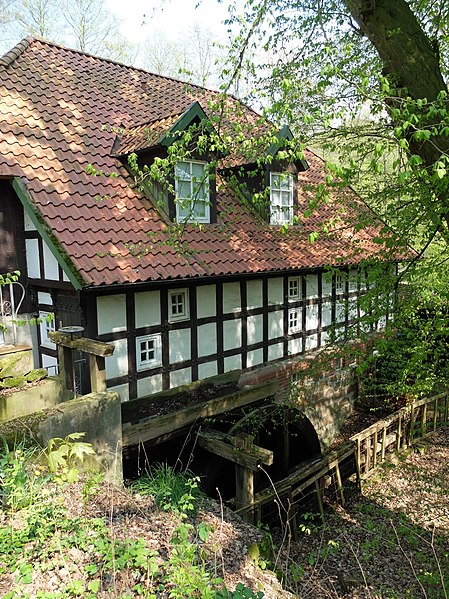 File:2014-04 Husenmühle Hüllhorst.JPG