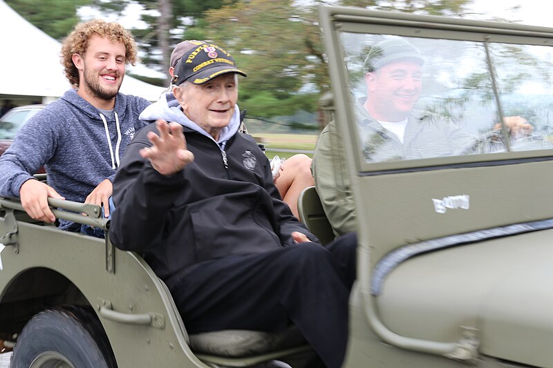 File:2023 WWII Weekend Veterans Meet and Greet (7b8a9b32-4e0b-416a-b013-20c400073f60).JPG