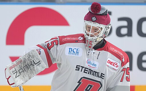 2024-02-18 Lausitzer Füchse gegen Eisbären Regensburg (DEL2, Hockey Outdoor Triple Klingenthal) by Sandro Halank–056