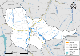 Carte en couleur présentant le réseau hydrographique de la commune