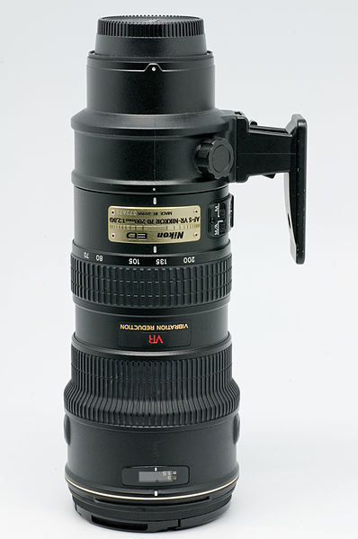 File:AF-S VR Zoom-NIKKOR 70-200mm f2.8G IF-ED.jpg