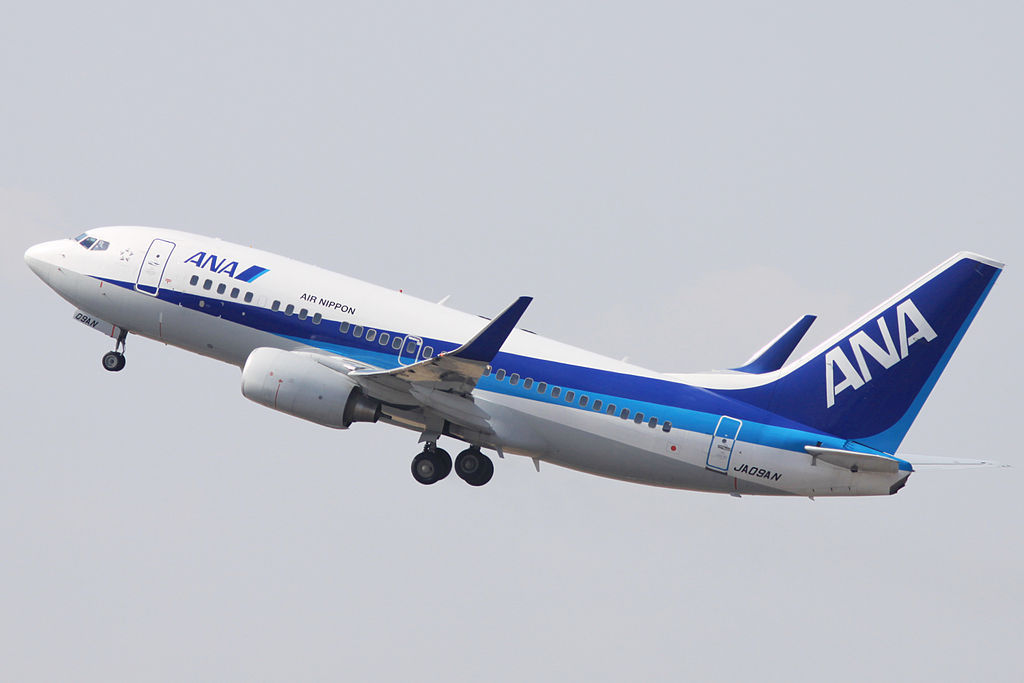 File:ANA B737-700(JA09AN) (4563685996).jpg - Wikipedia