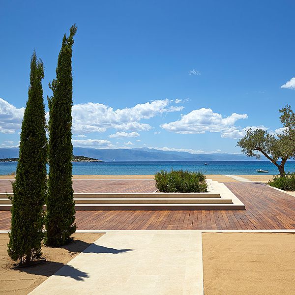 File:Amanzoe-Day-View.jpg