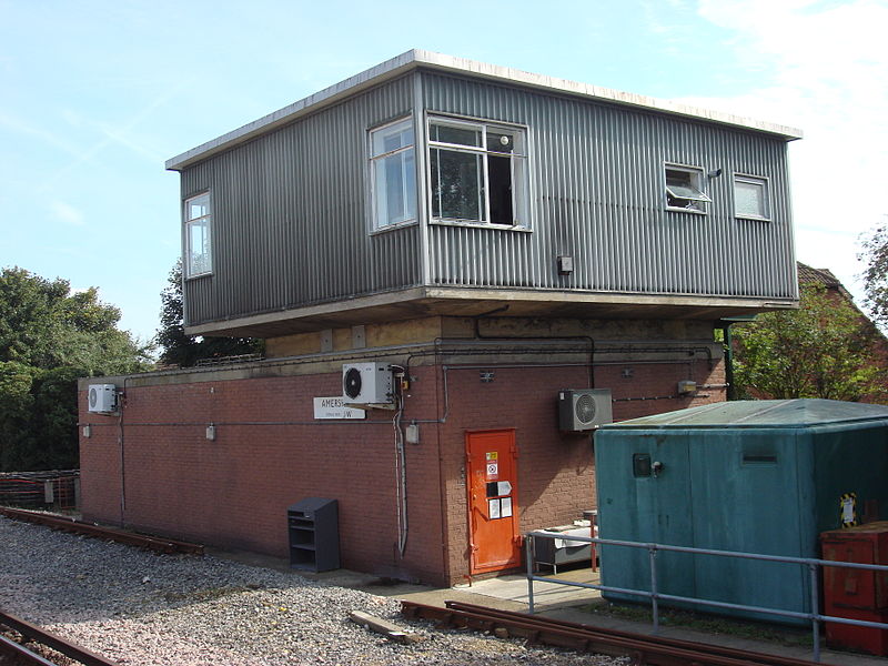 File:Amersham Signal box 2.jpg