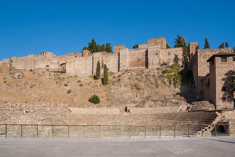 File:Amphitheatre, Malaga (20110822-DSC02876).jpg