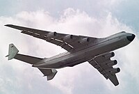 Antonov An-225 Mriya at 1990 Farnborough Airshow.jpg