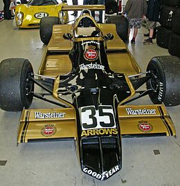 Arrows A1 em Silverstone Classic 2009.jpg