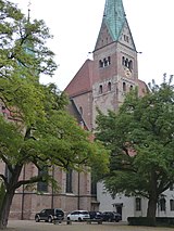 Augsburger Dom Türme von SW828.JPG