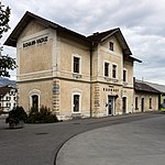 Bahnhof Schaan-Vaduz mit Aufnahmegebäude, Zollabfertigung und Frachtenmagazin