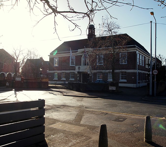 File:Beeston, NG9 - Town Hall - geograph.org.uk - 3234947.jpg