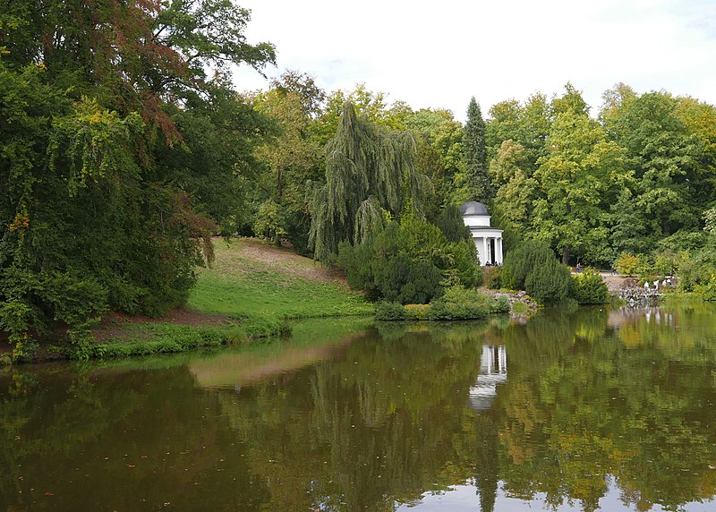 File:Bergpark Kassel-Wilhelmshöhe 32.jpg