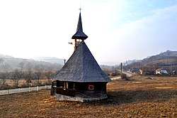 Biserica de lemn din Mureșenii de Câmpie.jpg