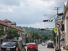 Четырехполосная неразделенная дорога в центре города