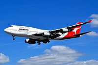 Qantas (VH-OJR)