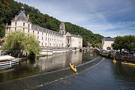 A general view of Brantôme