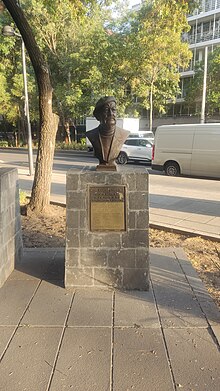 Busto de Manuel Esperón G. (2024).jpg