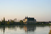 Castle sully france wide.jpg