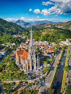 Petrópolis: Historie, Obyvatelstvo, Ekonomika