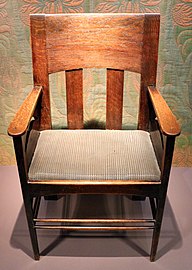 Charles rennie mackintosh per francis smith & son, sedia con braccioli, glasgow 1897.JPG