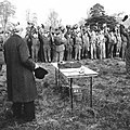 Churchill visit Welsh Division, H 25447.jpg