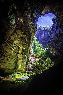 Gruta do Janelão