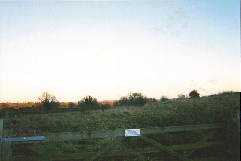File:Colage Fields, Banbury 2011.jpg