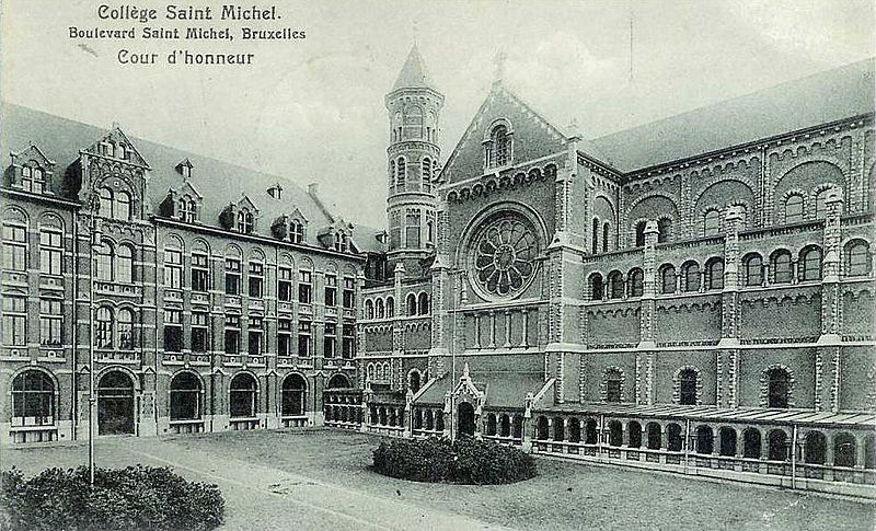 File:College St Michel cour Honneur.jpg