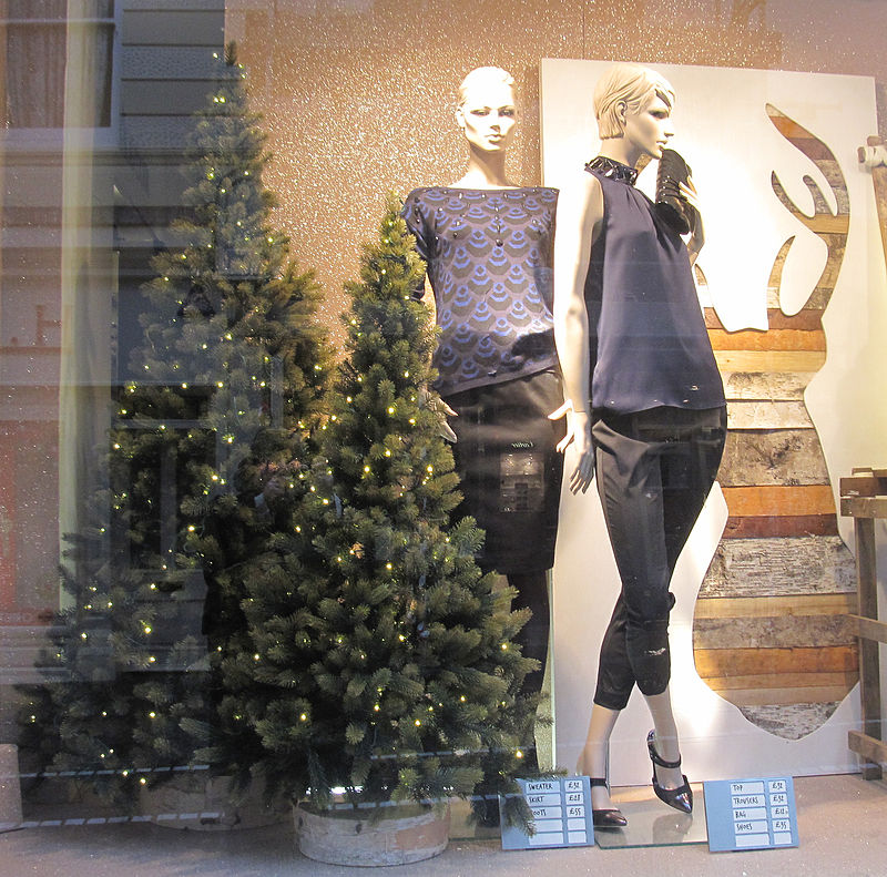 6 Ideas For Merchandising For Christmas With Child Mannequin Displays  Merchandising, Christmas