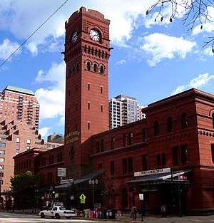 Estación de Dearborn desde el oeste.jpg