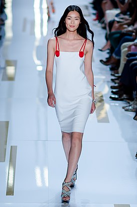 Liu Wen, supermodel, walks the runway modeling fashions by designer Diane von Furstenberg at New York Fashion Week 2013. Diane von Furstenberg Spring-Summer 2014 06.jpg