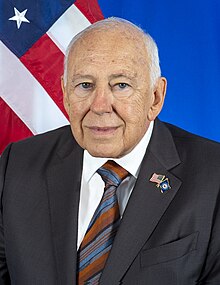 Donald R. Tapia rasmiy photo.jpg