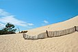 Une ganivelle sur la dune du Pilat.