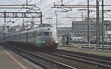 An ETR 302 passing through the station, March 2003.