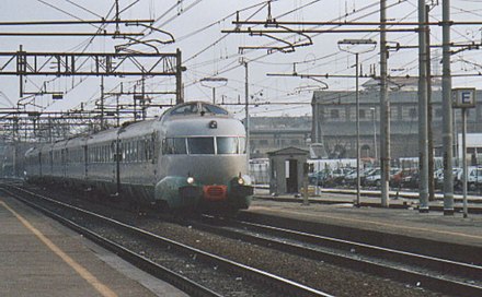 Preserved ex-Settebello trainset in 2003 ETR.302.jpg