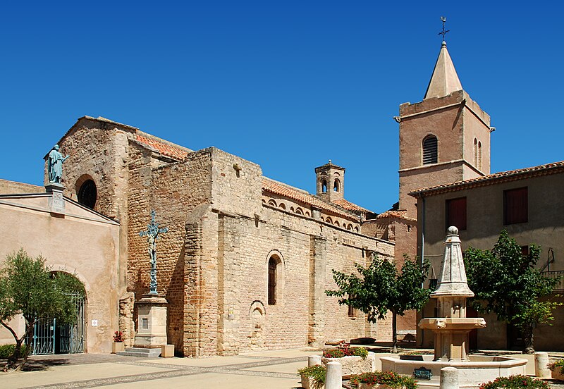 File:Eglise Sainte-Marie de Quarante - 01.JPG