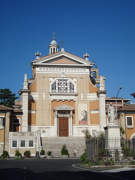 File:Eglise Santi Angeli Custodi.JPG