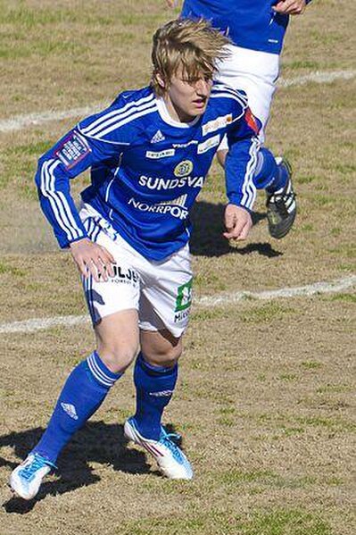 Forsberg playing for GIF Sundsvall in 2011.