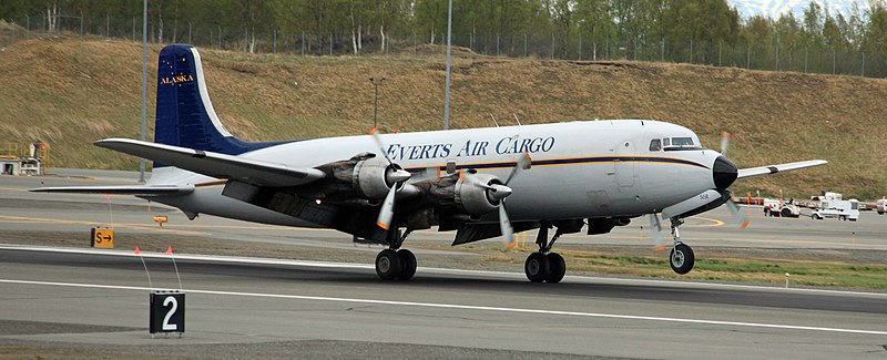 File:Everts Air Cargo DC-6 landing at ANC (6259046385).jpg